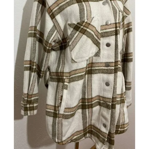 Eloquii Elements Size 14/16 Cream Tan Plaid Wool Blend Shacket with Belt Pocket - Picture 4 of 13